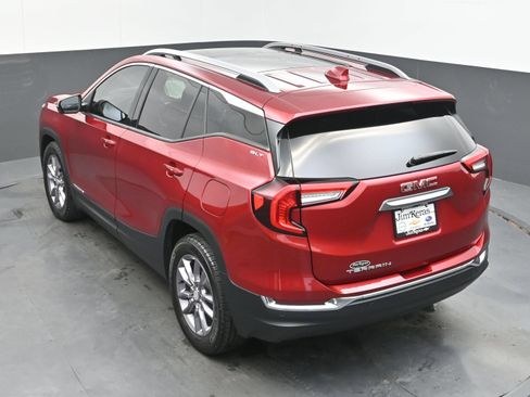 Used 2023 GMC Terrain SLT w/ Tech Package FWD image 37