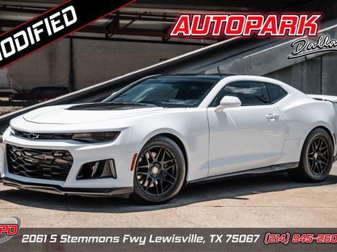 Used 2018 Chevrolet Camaro ZL1 RWD image 1