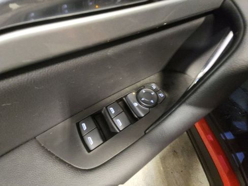 Used 2019 Chevrolet Blazer LT image 34