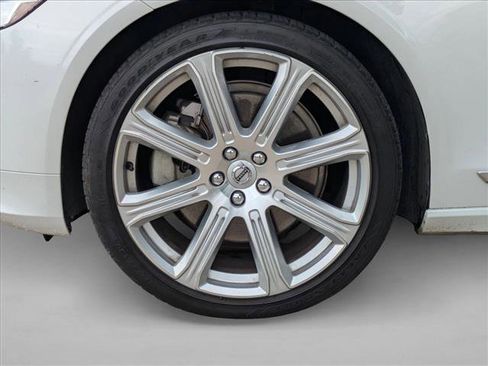 Used 2020 Volvo S90 T6 Inscription image 9