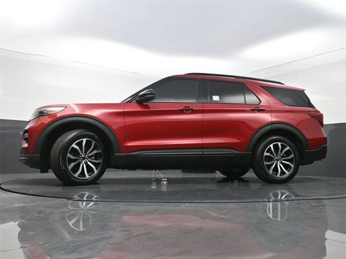 Used 2020 Ford Explorer ST w/ Premium Technology Package image 30