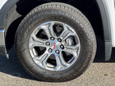 Used 2024 GMC Sierra 1500 SLT image 45