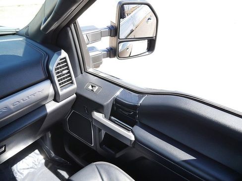 Used 2020 Ford F250 Platinum w/ FX4 Off-Road Package image 24