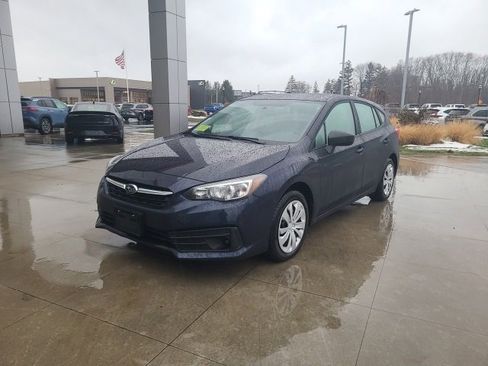 Used 2020 Subaru Impreza 2.0i image 3