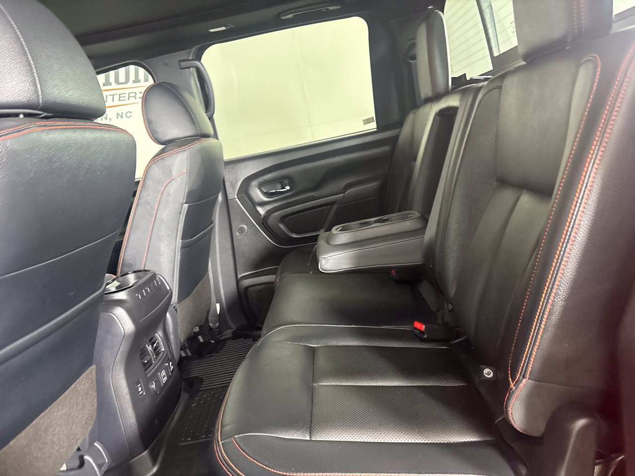 Used 2022 Nissan Titan PRO-4X w/ Pro-4x Convenience Package AWD/4WD image 27