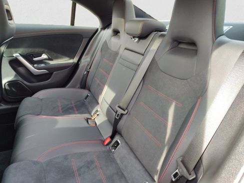 Used 2023 Mercedes-Benz CLA 250 4MATIC image 19