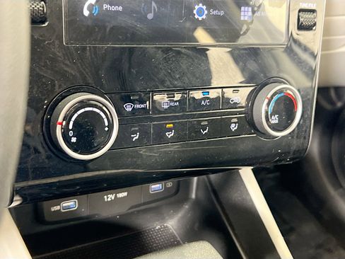 Used 2023 Hyundai Tucson SE image 15