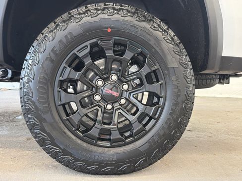 New 2026 GMC Canyon Elevation RWD image 9
