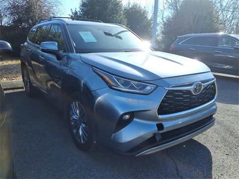 Used 2020 Toyota Highlander Platinum image 1