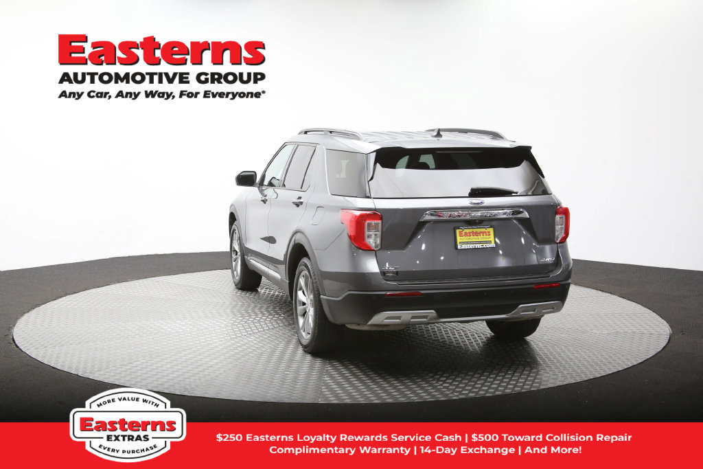 Used 2023 Ford Explorer XLT w/ Equipment Group 202A AWD/4WD image 67