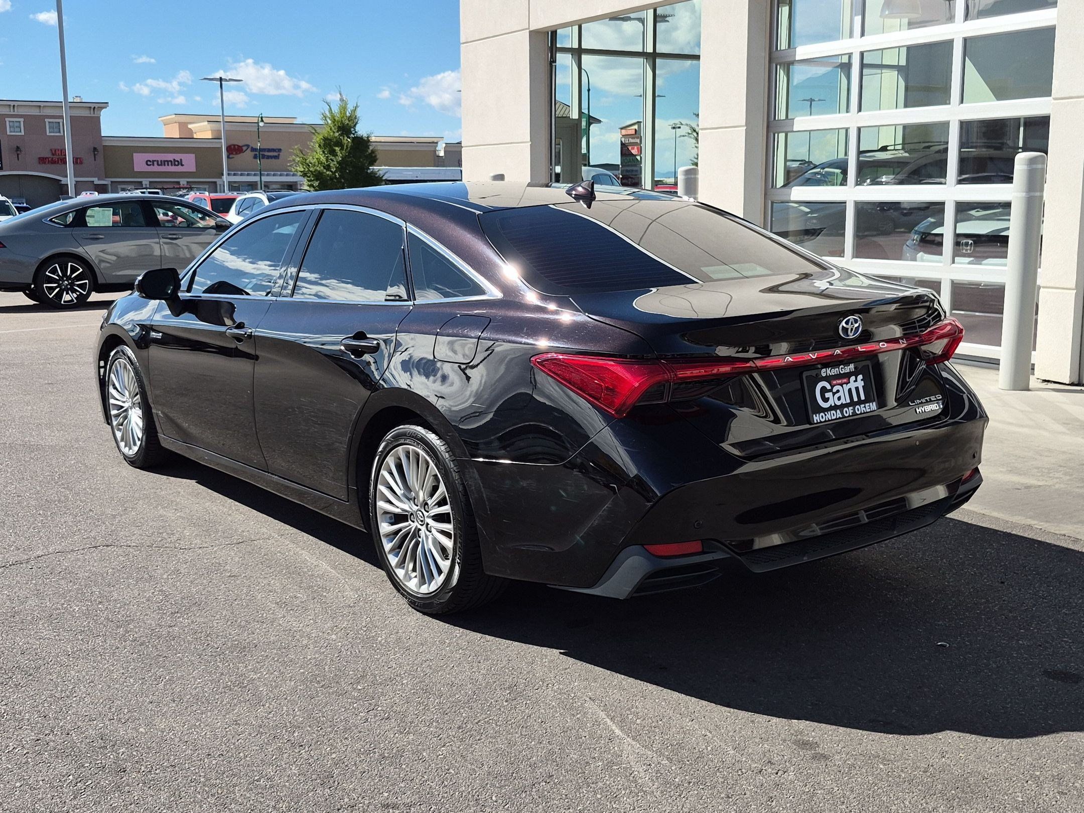Used 2019 Toyota Avalon Limited w/ Advanced Safety Package FWD image 8