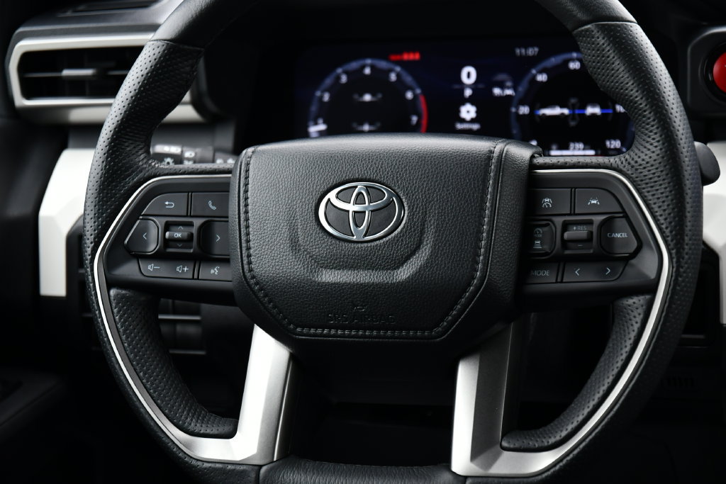 Used 2024 Toyota Tacoma TRD Off-Road AWD/4WD image 29