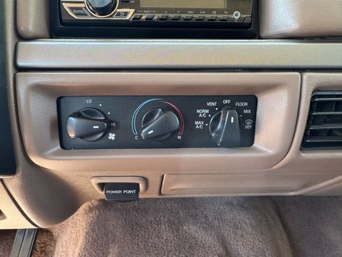 Used 1994 Ford F350 2WD Crew Cab image 19