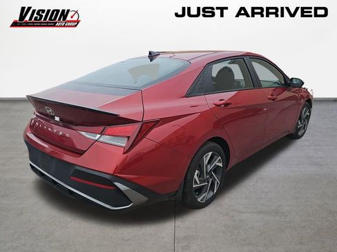 Certified 2025 Hyundai Elantra Sport image 5