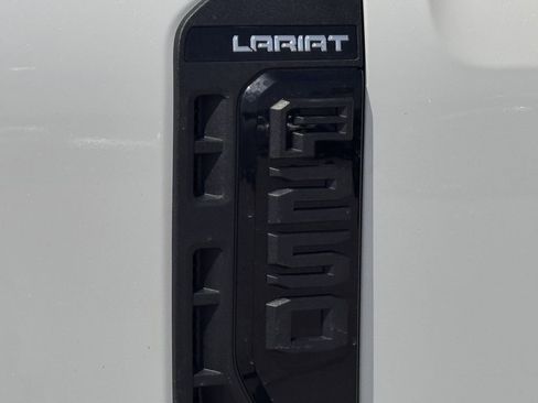 Used 2023 Ford F250 Lariat w/ Sport Appearance Package image 10
