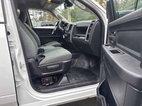 Used 2015 RAM 2500 Tradesman w/ Chrome Appearance Group image 17