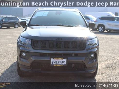 Used 2023 Jeep Compass Altitude image 2