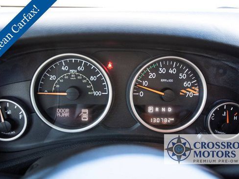 Used 2016 Jeep Wrangler Unlimited Sahara image 32