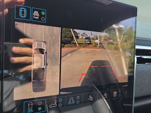 New 2026 GMC Sierra EV Elevation w/ Premium Package AWD/4WD image 18