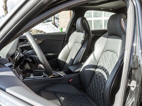 Used 2023 Audi S4 Premium Plus w/ Premium Plus Package image 6