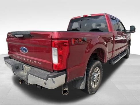 Certified 2019 Ford F250 XLT w/ XLT Premium Package AWD/4WD image 4