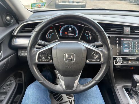 Used 2016 Honda Civic Touring image 21