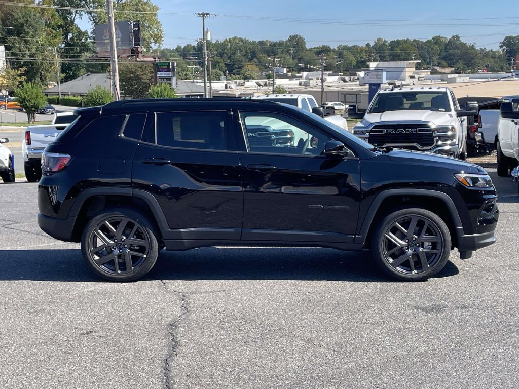 New 2027 Jeep Compass Limited AWD/4WD image 9