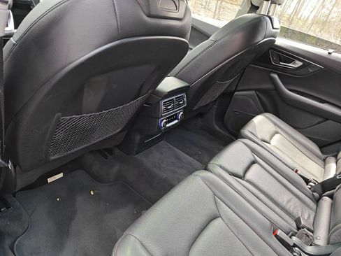 Used 2017 Audi Q7 3.0T Prestige w/ Prestige Package image 26