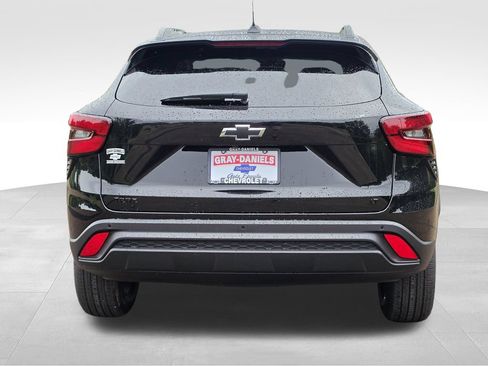 New 2026 Chevrolet Trax LT w/ Driver Confidence Package FWD image 7
