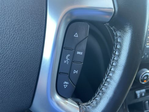 Used 2016 Chevrolet Traverse LT AWD/4WD image 17