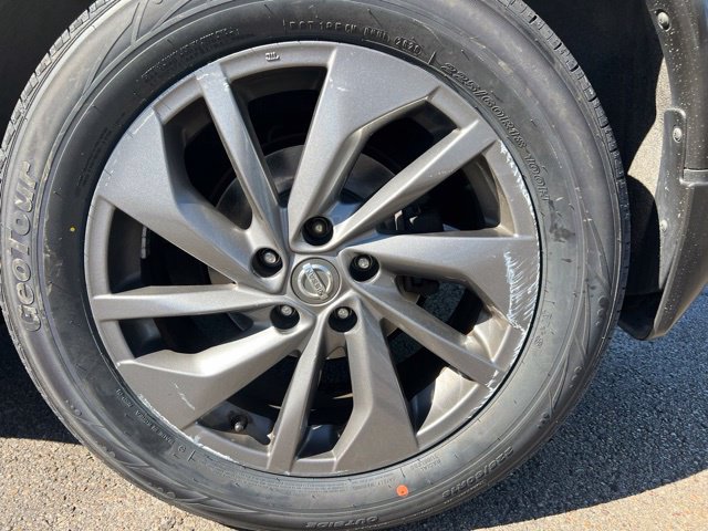Used 2016 Nissan Rogue SL w/ SL Premium Package FWD image 11
