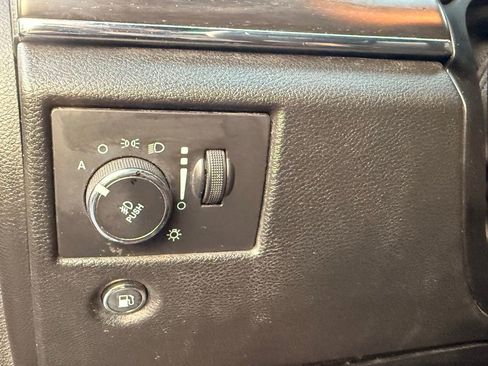 Used 2014 Jeep Grand Cherokee Limited w/ Luxury Group II image 16