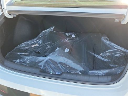 New 2026 Hyundai Elantra Limited image 22