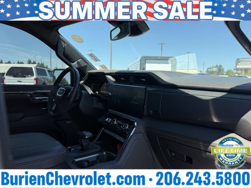 Used 2023 GMC Sierra 1500 AT4 w/ AT4 Premium Package AWD/4WD image 21