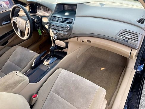 Used 2010 Honda Accord LX-P image 32