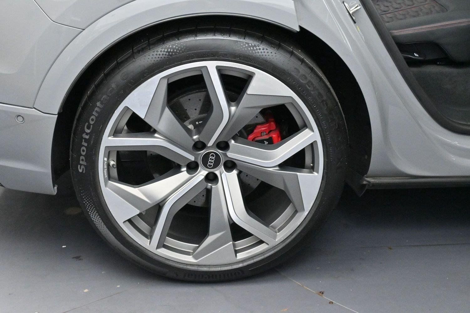 Used 2023 Audi RS Q8 w/ Executive Package AWD/4WD image 37