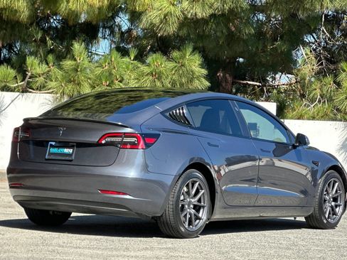 Used 2023 Tesla Model 3 Standard Range RWD image 4