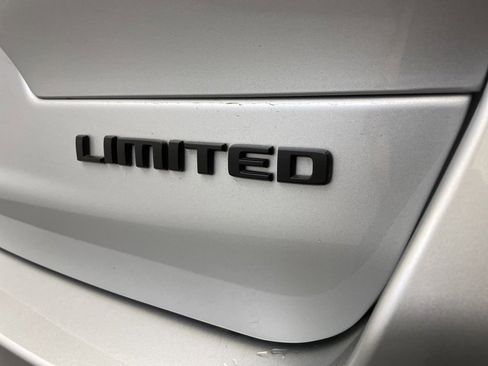 New 2025 Jeep Grand Cherokee L Limited w/ Luxury Tech Group II image 5