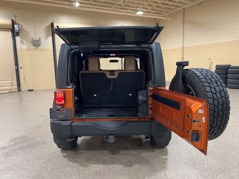 Used 2011 Jeep Wrangler Rubicon w/ Dual Top Group image 15