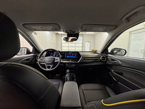 Used 2025 Chevrolet Trax ACTIV w/ Driver Confidence Package FWD image 19