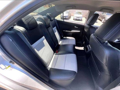Used 2013 Toyota Camry SE FWD image 28