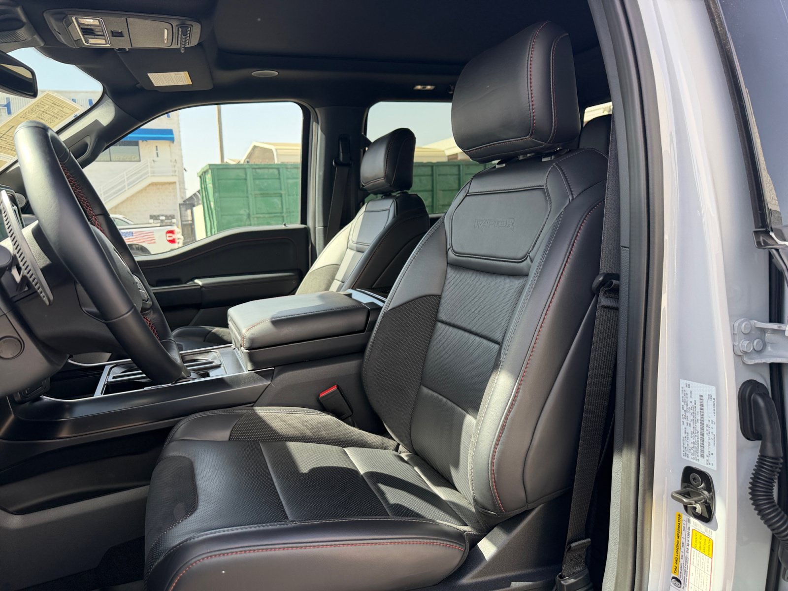 Used 2025 Ford F150 Raptor AWD/4WD image 15
