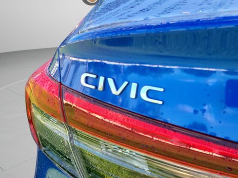 Used 2024 Honda Civic Sport image 23