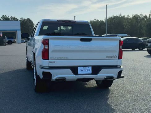 Used 2025 Chevrolet Silverado 1500 High Country AWD/4WD image 7