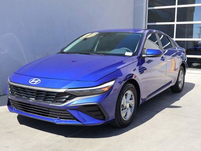 Used 2025 Hyundai Elantra SE
