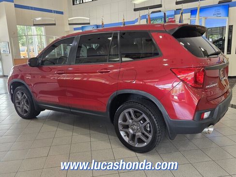 Used 2023 Honda Passport EX-L image 6