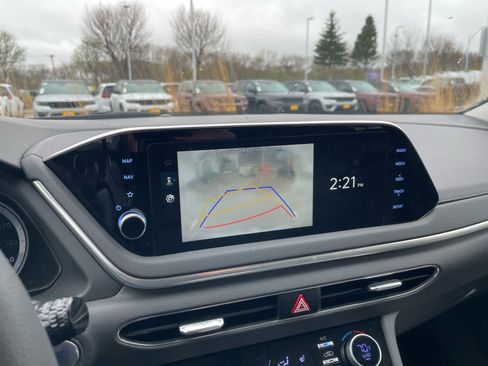Used 2023 Hyundai Sonata SEL FWD image 8