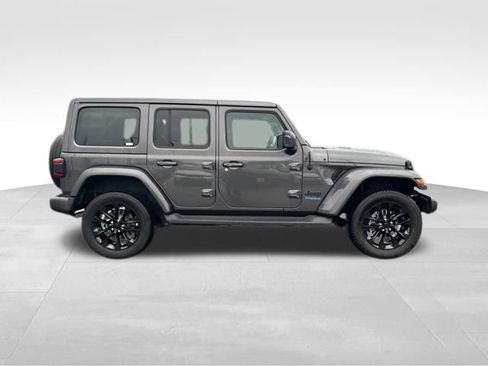 Used 2021 Jeep Wrangler Unlimited Sahara image 11