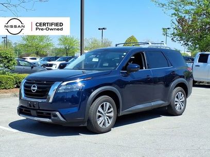 Used 2025 Nissan Pathfinder SL w/ Cargo Package