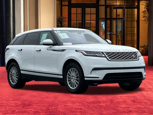 Used 2019 Land Rover Range Rover Velar image 8